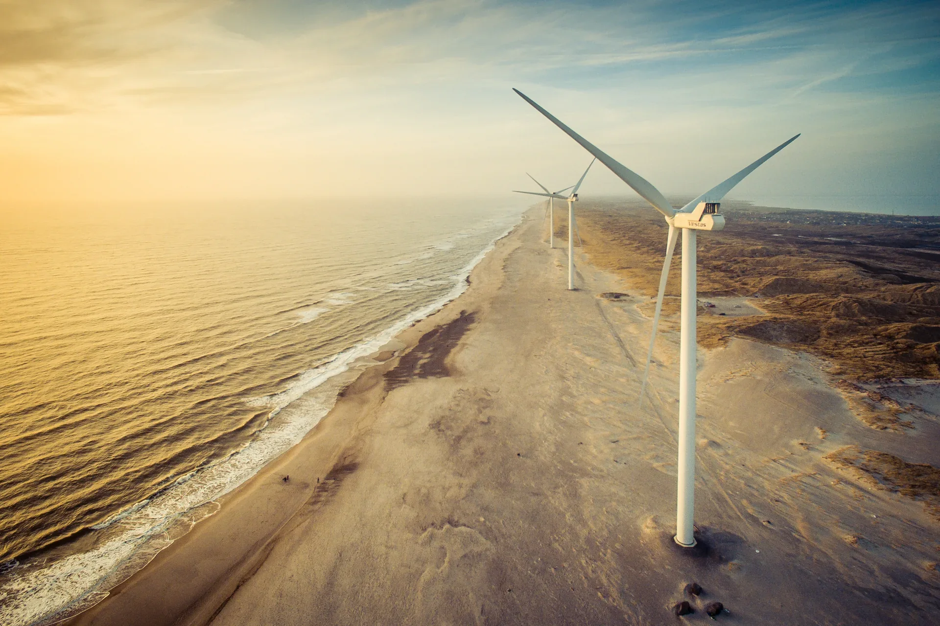 Windkraftanlagen an der dänischen Küste